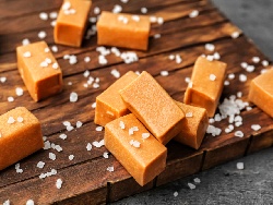 Домашни карамелени бонбони - снимка на рецептата